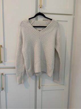 aerie Oversized Light Cream V-Neck Plush Sweater
